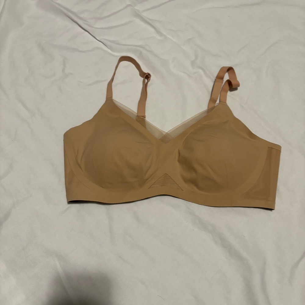 Seamless Tan Bra